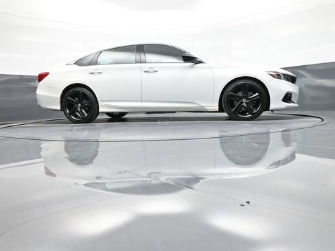 Certified 2022 Honda Accord Sport image 28