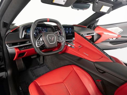 Used 2023 Chevrolet Corvette Stingray Premium Cpe w/ Z51 Performance Package RWD image 17