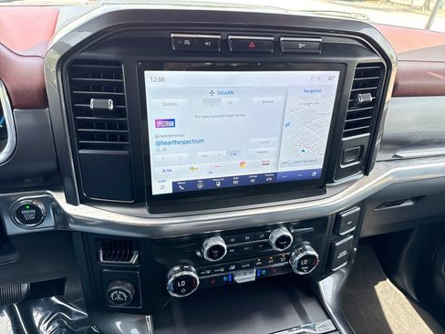Used 2021 Ford F150 Lariat RWD image 19