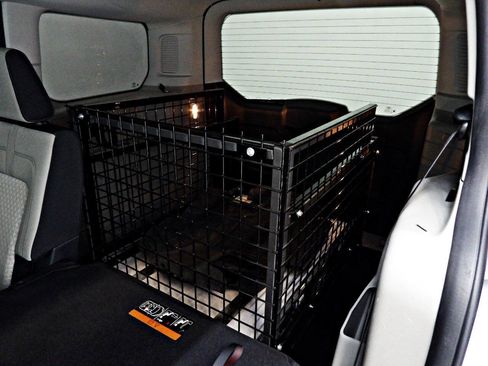 Used 2020 Ford Transit Connect XLT image 10