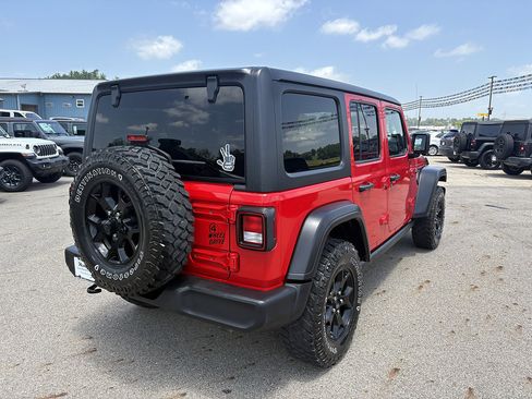 Used 2021 Jeep Wrangler Unlimited Sport AWD/4WD image 5