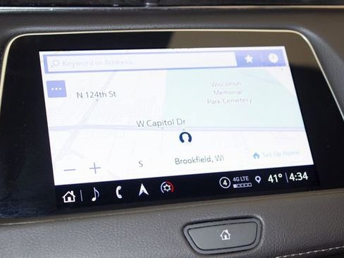 Certified 2023 Cadillac XT4 Premium Luxury image 30