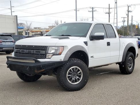 Used 2011 Ford F150 Raptor w/ Raptor Luxury Pkg image 31