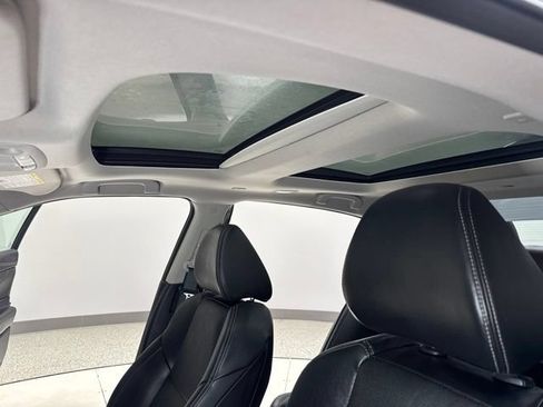 Used 2018 Nissan Maxima 3.5 SL FWD image 2