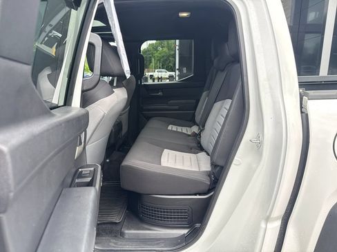 Used 2025 Toyota Tacoma TRD Off-Road w/ TRD Off Road Upgrade Package AWD/4WD image 30