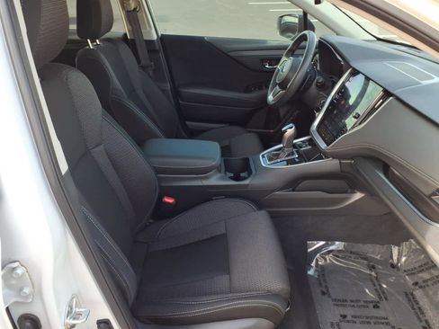 Certified 2025 Subaru Outback Premium w/ Popular Package #1A image 18