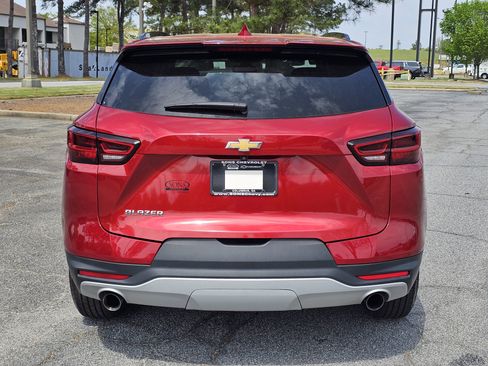 Used 2024 Chevrolet Blazer LT w/ Convenience Package FWD image 11