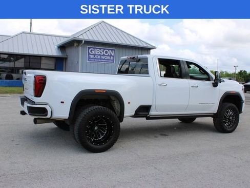 Used 2024 GMC Sierra 3500 Denali Ultimate AWD/4WD image 13