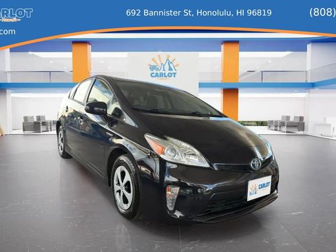 Used 2014 Toyota Prius One FWD image 7