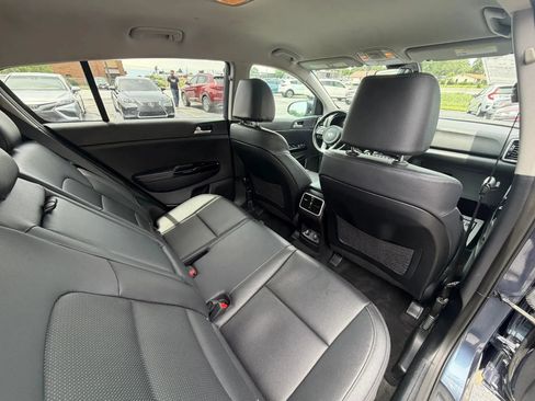 Used 2020 Kia Sportage EX AWD/4WD image 32