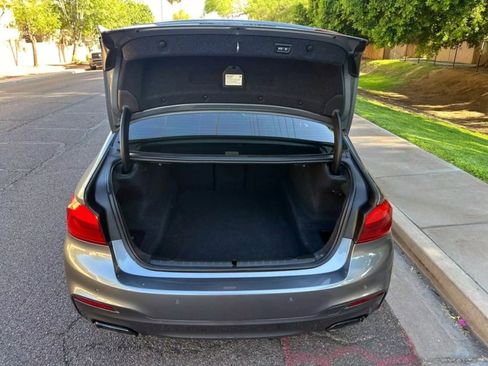 Used 2019 BMW M550i xDrive image 27
