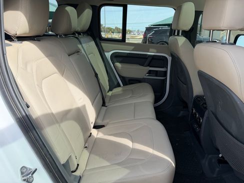 Certified 2023 Land Rover Defender 110 SE image 15