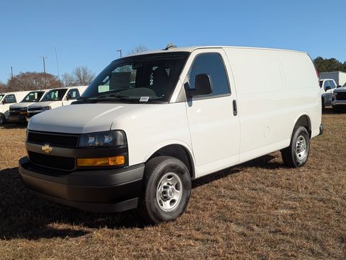 New 2025 Chevrolet Express 2500 w/ Driver Convenience Package image 3