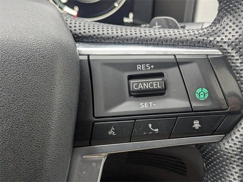 Used 2023 Mitsubishi Outlander 4WD Plug-In Hybrid image 29