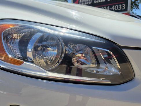 Used 2015 Volvo XC60 T5 Premier w/ Proximity Package image 12