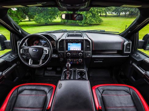 Used 2019 Ford F150 Lariat w/ Equipment Group 502A Luxury AWD/4WD image 2