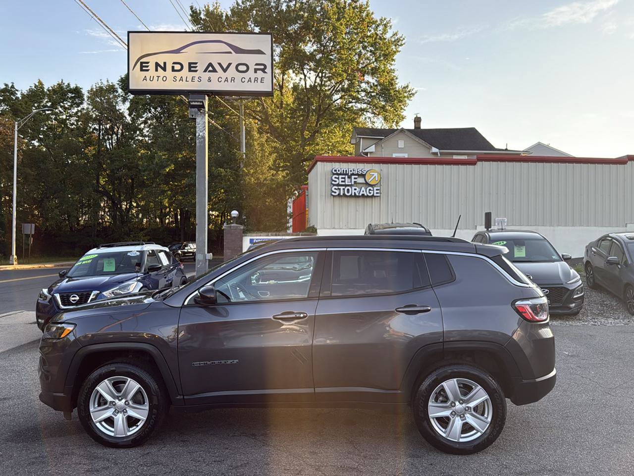 Used 2022 Jeep Compass Latitude AWD/4WD image 4