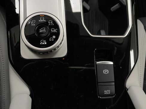 New 2026 Mitsubishi Outlander SE AWD/4WD image 29