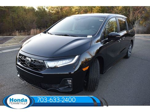 New 2026 Honda Odyssey Touring image 3