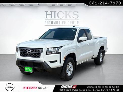 Certified 2024 Nissan Frontier SV AWD/4WD image 1