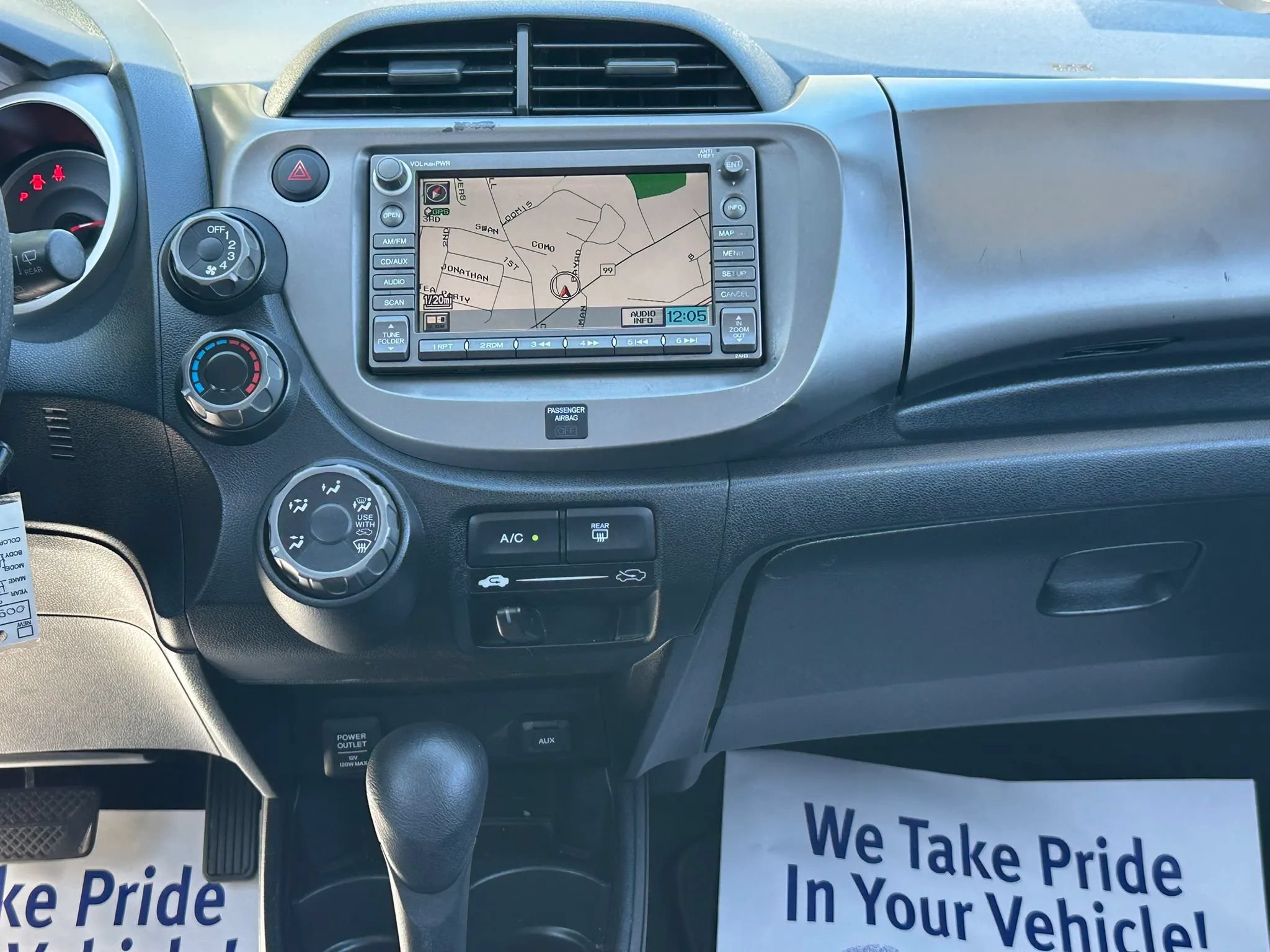 Used 2011 Honda Fit Sport image 18
