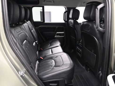 Used 2020 Land Rover Defender 110 HSE image 17