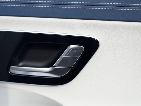 Used 2023 Mercedes-Benz EQE 500 4MATIC SUV image 42