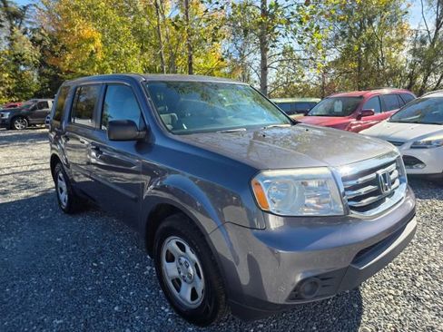 Used 2015 Honda Pilot LX image 3