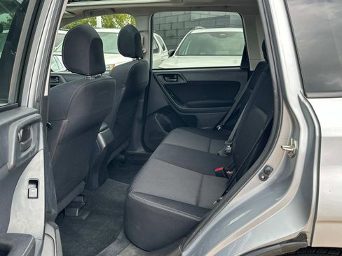 Used 2015 Subaru Forester 2.5i Premium w/ All-Weather Package image 19