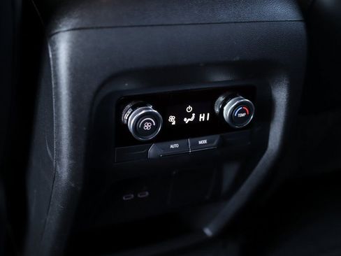 Used 2025 Buick Enclave Preferred image 26