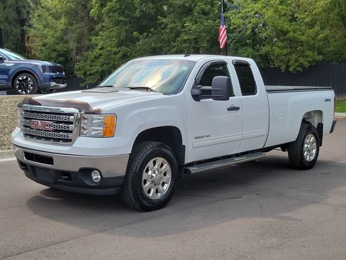 Used 2013 GMC Sierra 3500 SLE w/ SLE Preferred Package AWD/4WD image 5