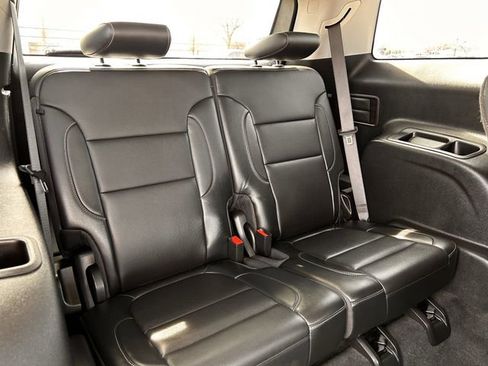 Used 2021 GMC Acadia SLT w/ Elevation Edition image 31