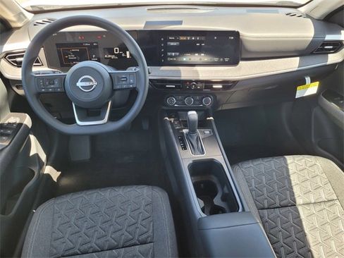 New 2026 Nissan Kicks SV image 7