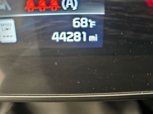 Used 2023 Kia Sportage X-Line AWD/4WD image 24