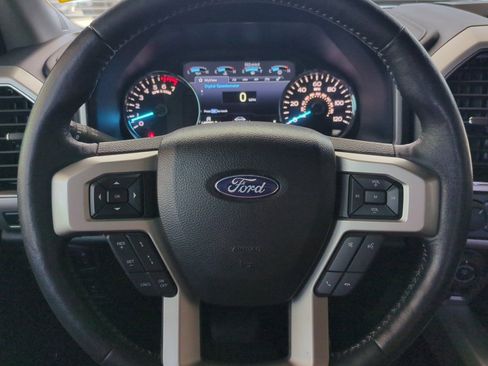 Used 2018 Ford F150 Lariat w/ Equipment Group 502A Luxury AWD/4WD image 34