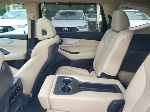 Certified 2025 Acura MDX w/ Technology Package FWD image 12