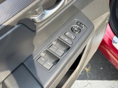 Used 2025 Honda CR-V EX image 4