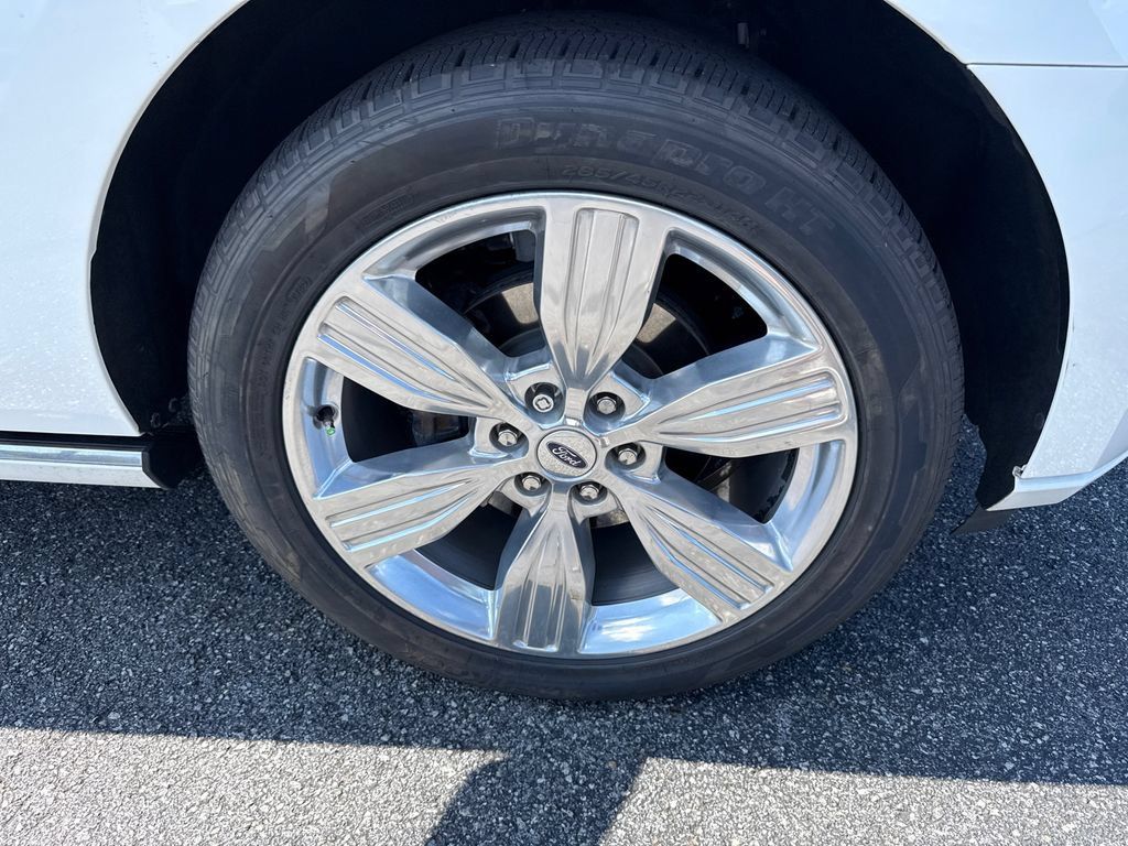 Used 2023 Ford Expedition Platinum RWD image 12