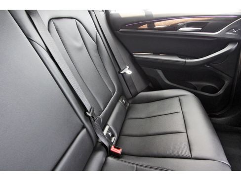 Used 2024 BMW X4 xDrive30i AWD/4WD image 15