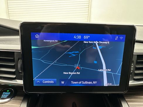 Used 2020 Ford Explorer Limited AWD/4WD image 23