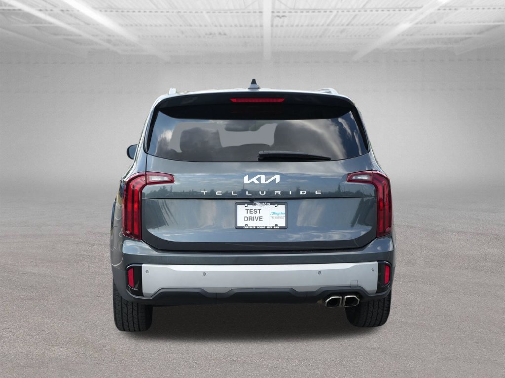 Used 2023 Kia Telluride S FWD image 8