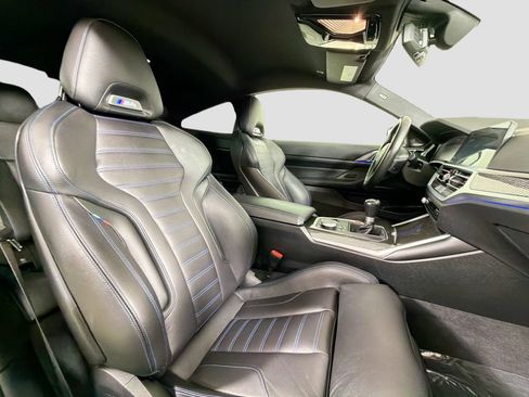 Used 2021 BMW M4 Coupe w/ Executive Package RWD image 29