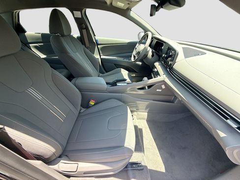 New 2026 Hyundai Elantra Sport FWD image 20