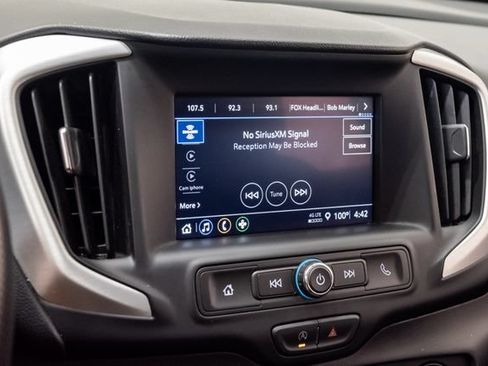 Used 2024 GMC Terrain SLE FWD image 16