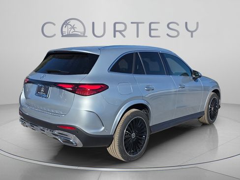 Certified 2026 Mercedes-Benz GLC 300 image 4