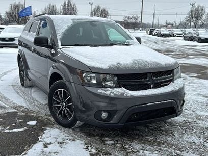 Used 2019 Dodge Journey SE w/ Blacktop Package