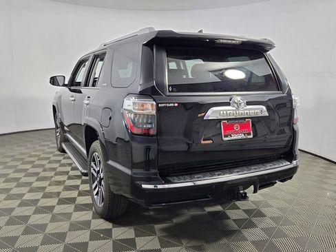 Used 2022 Toyota 4Runner Limited AWD/4WD image 5