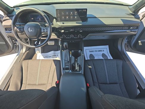 Used 2023 Honda Accord Sport image 9