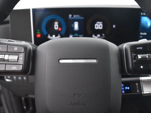 Used 2026 Hyundai Santa Fe SE image 11