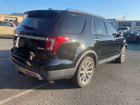 Used 2017 Ford Explorer Limited w/ Equipment Group 301A FWD image 4